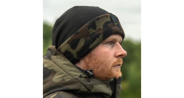 AVID - Čiapka Black and Camo Beanie