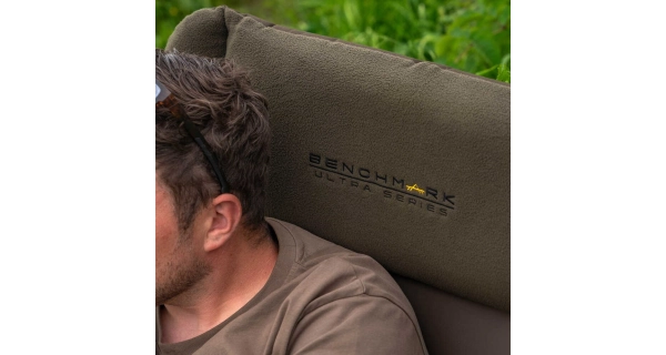 AVID - Kreslo Benchmark Ultra Cozy Chair