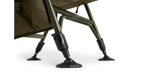 AVID - Kreslo Revolve Armchair Standard
