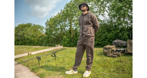 AVID - Mikina Compound Zip Hoodie Peat Brown veľ. S