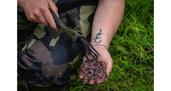 AVID - Nožnice na dážďovky Worm Choppers
