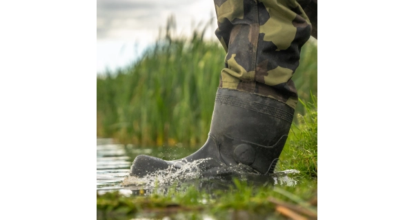 AVID - Prsačky Distortion Camo Chest Waders veľ. 44