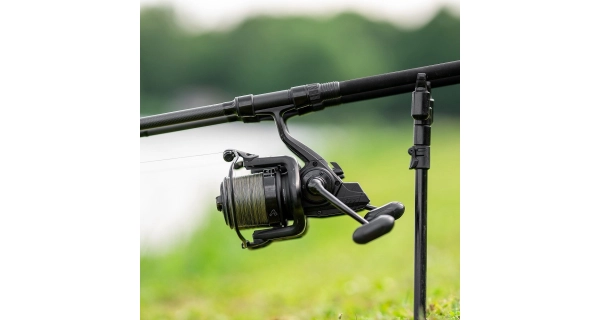 AVID - Prút Revolve Rods 3 m 3,5 lb