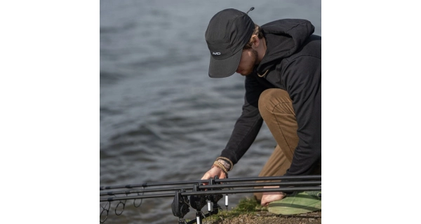 AVID - Šiltovka Stealth Black Waterproof 5-Panel Cap