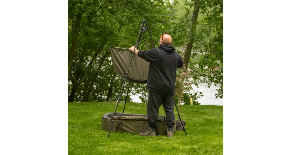 AVID - Stojan na váženie PRO-Tect Deluxe Tripod