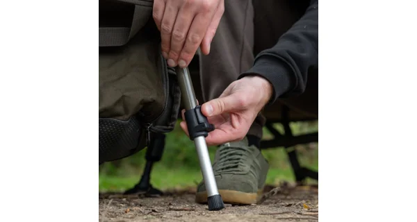 AVID - Stolík Bivvy Organiser XL