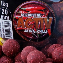 BLACK CARP - Boilies Activ 20 mm 1 kg Pečeň Chilli