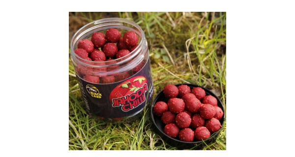 BLACK CARP - Wafters 14 mm 130 g Jahoda Chilli