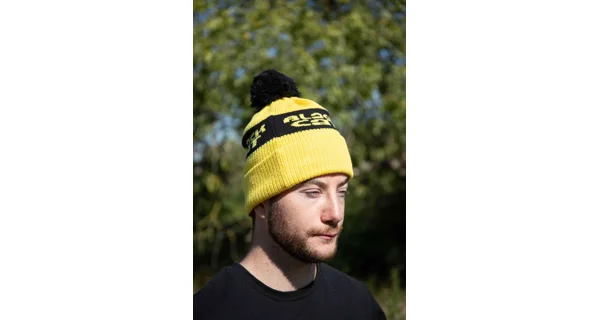BLACK CAT - Čiapka Yellow Bobble Hat