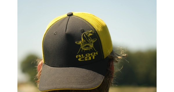 BLACK CAT - Šiltovka Black and Yellow Trucker Cap