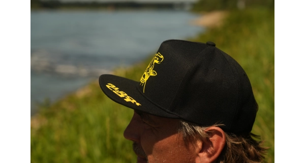 BLACK CAT - Šiltovka Black Flat Peak Cap