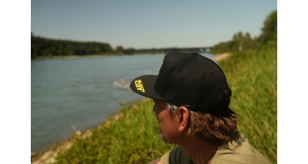 BLACK CAT - Šiltovka Black Flat Peak Cap