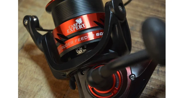 CARP EXPERT - Navijak Intruder Feeder 6000