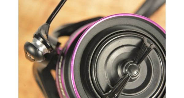 CARP EXPERT - Navijak Purple Feeder 6000