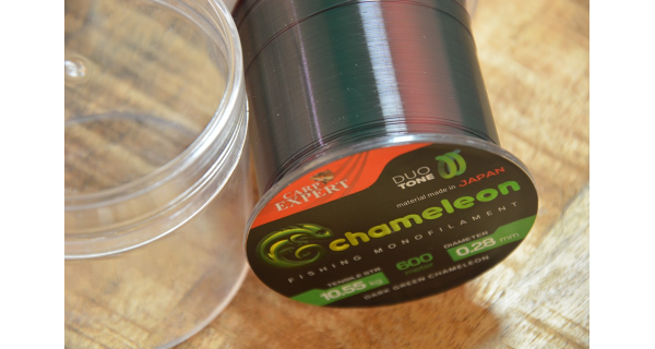 CARP EXPERT - Vlasec Chameleón Shiny Dark Green Monofil 0,35 mm 14,49 kg 300 m