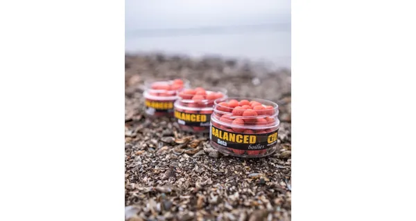 CARP INFERNO - Balanced boilies 24 mm 200 ml Beta
