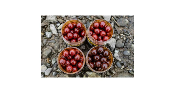 CARP INFERNO - Boosted boilies Hot Line 20 mm 300 ml Medúza