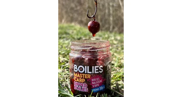 CHYTIL - Dipované boilies Master Carp 16 mm 120 g Cesnak