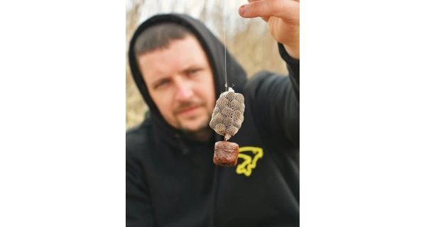 CHYTIL - Kaprí Amino pelety s dierou 20 mm 250 g