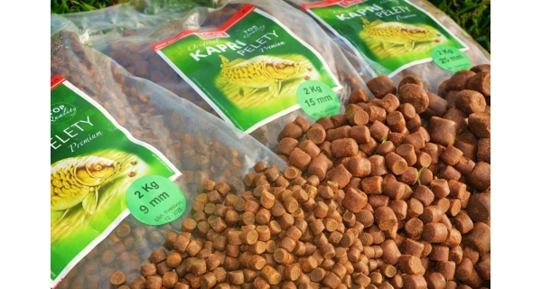 CHYTIL - Kaprí Amino pelety s dierou 20 mm 250 g