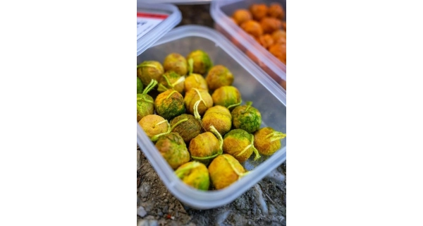 CHYTIL - Rožkový boilies Maxi 20 mm 60 g Med