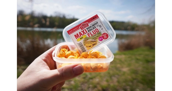 CHYTIL - Rožkový boilies Maxi Fluo 20 mm 65 g Vanilka