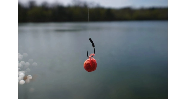 CHYTIL - Rožkový boilies Maxi Fluo 20 mm 65 g Vanilka
