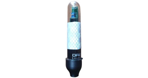 DAEMONS - Sklopná tyčová bójka 05 s RS LED diódou sensorom a vypínačom