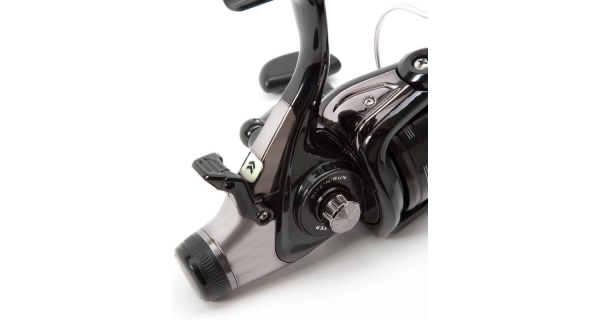 DAIWA - Navijak Black Widow BR 5000A
