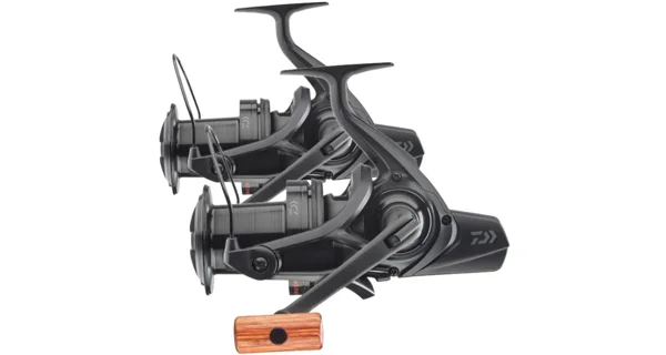DAIWA - SET 2x Naviják Emblem 45 SCW QD SD
