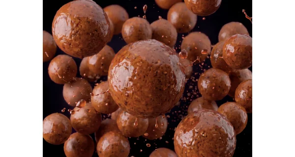 DELPHIN - Boilies v dipe BreaX PassionKRILL Krill Mango 24 mm 200 ml