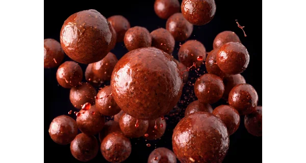 DELPHIN - Boilies v dipe BreaX SweetBERRY Moruše Jahoda Slivka 24 mm 200 ml