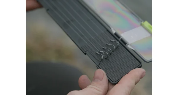 DELPHIN - Box na feederové náväzce Reaxe Rigin Mini 216x46 mm