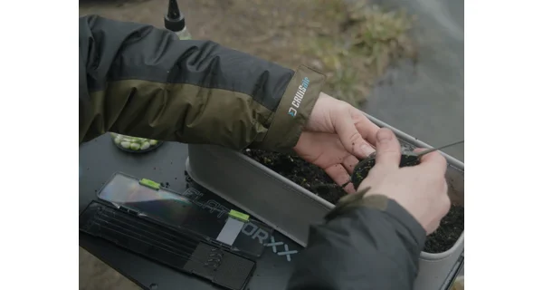 DELPHIN - Box na feederové náväzce Reaxe Rigin Mini 216x46 mm