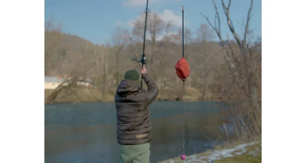 DELPHIN - Olovené krmítko s trubičkou CyberTRIPLE 40 g