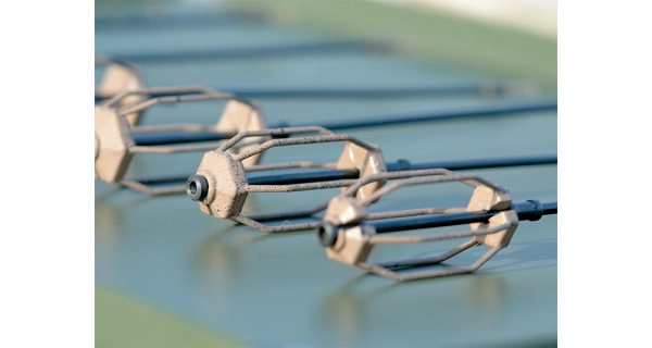 DELPHIN - Olovené krmítko s trubičkou EazySIX 40 g