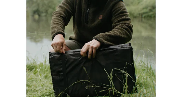 DELPHIN - Podložka pod ryby CarpMAT BANX Camo 110x60 cm