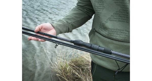 DELPHIN - Prút CorsaBLACK NERO 3,9 m 3,5 lb 3 diely