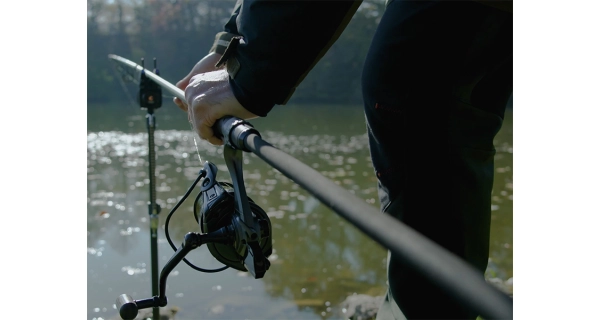 DELPHIN - Prút Etna Camo LongSHOT+ 3,6 m 3,35 lb