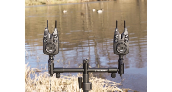 DELPHIN - Rozťahovacia hrazda na prúty FlexiMAG BUZZ L