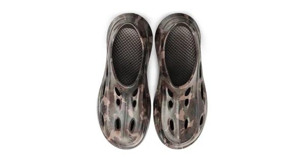 DELPHIN - Šľapky EVA Slip-on topánky PIKEZ BANX veľ. 44