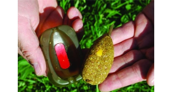 EXTRA CARP - Kŕmidlo Method Feeder 40 g