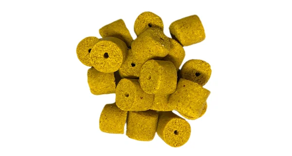 FISHMAX - Chytacie pelety Kukurica 15 mm 1 kg