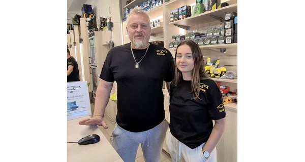 FISHMAX - Detské tričko s logom čiernej veľ. 134