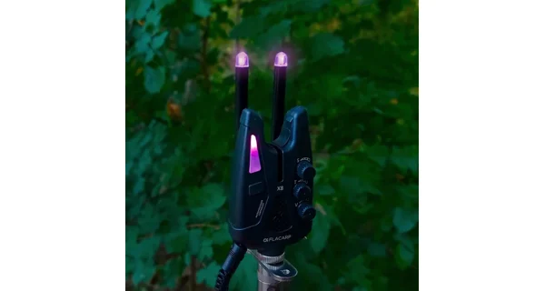 FLACARP - Svietiace záchytné uši Ears2 s LED Fialová