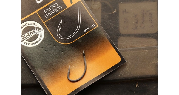 FOX - Háčiky Edges Curve Short 10 ks veľ. 2