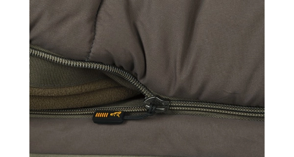 FOX - Lehátko so spacákom Flatliner 8 Leg 5 Season System