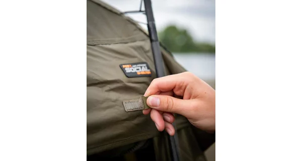 FOX - Nafukovací bivak Air Frame Social Shelter 2,5 x2, 5 m