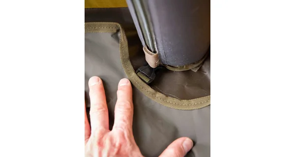 FOX - Nafukovací bivak Air Frame Social Shelter 2,5 x2, 5 m