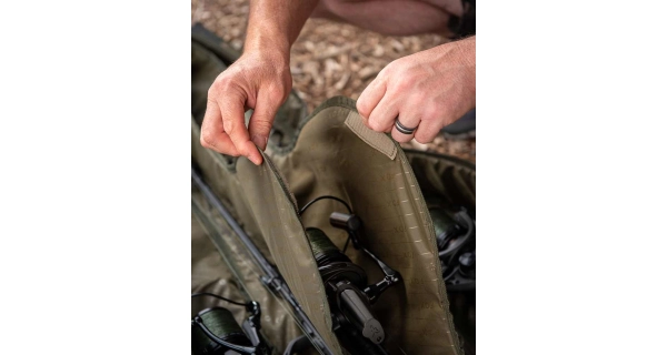 FOX - Obal na prúty Camolite Retractable Tri Sleeve 8-10 ft